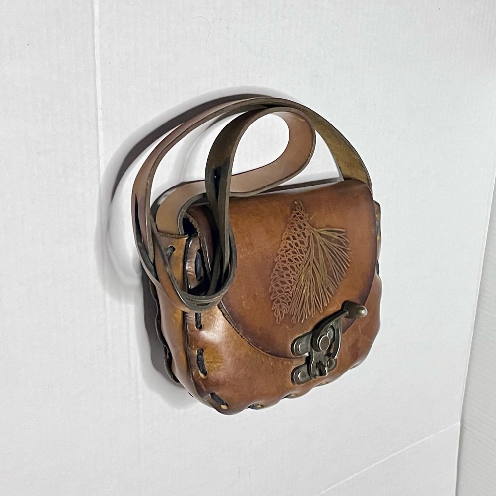 Vintage Tooled Leather Structured Crossbody Bag - Picture 5 of 15